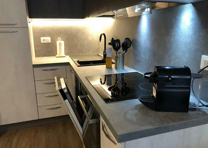 아파트 Petite Maison A 50 Passi Dalla Funivia !!! 쿠르마예