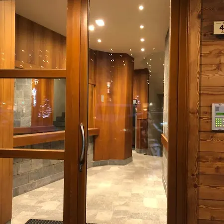 Апартаменты Petite Maison A 50 Passi Dalla Funivia !!! Курмайор
