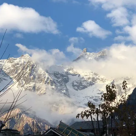 Petite Maison A 50 Passi Dalla Funivia !!! * クールマイユール